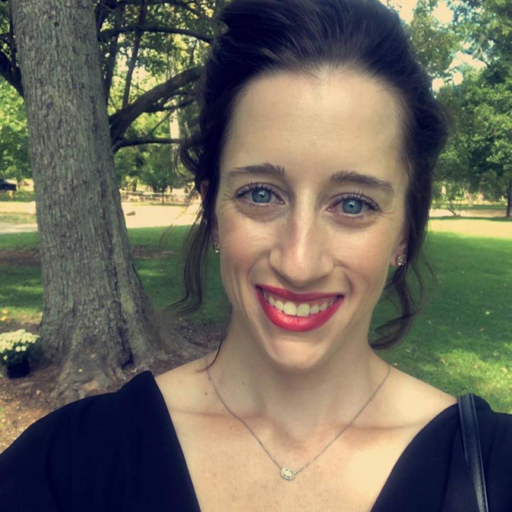 Meet your Posher, Raquel